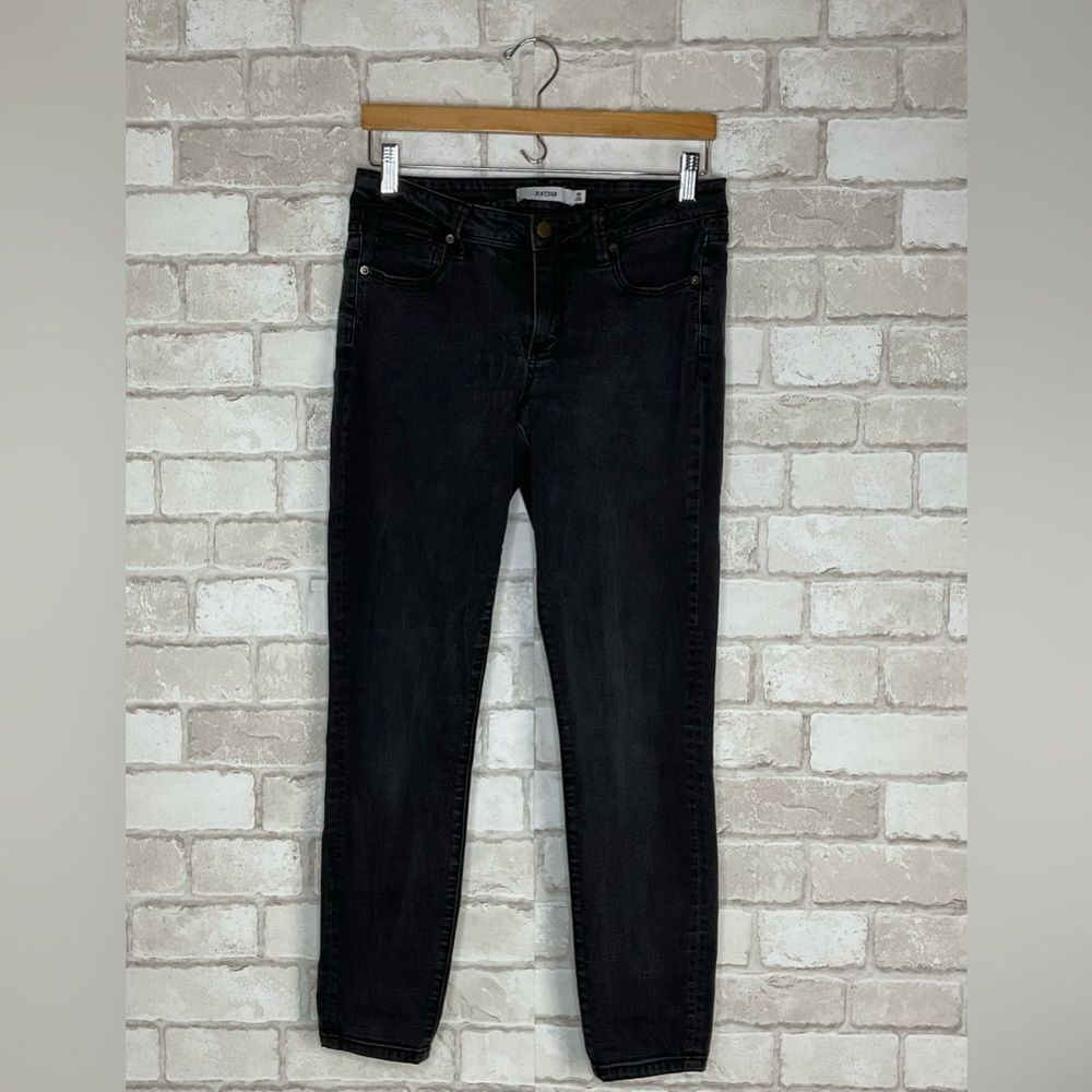 JustFab Black Denim Skinny Jeans Size 29